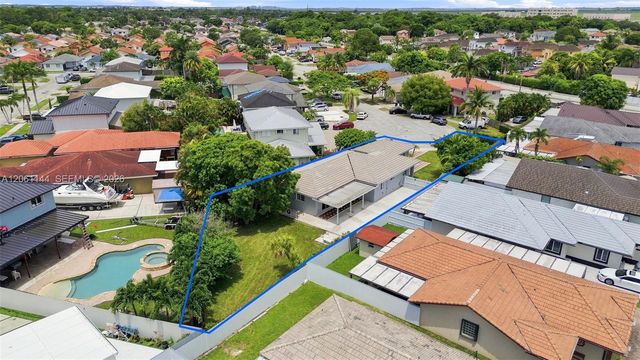14720 SW 141st Ter, Miami, FL 33196