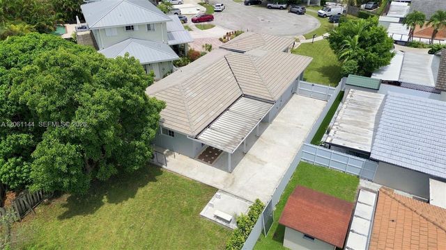14720 SW 141st Ter, Miami, FL 33196