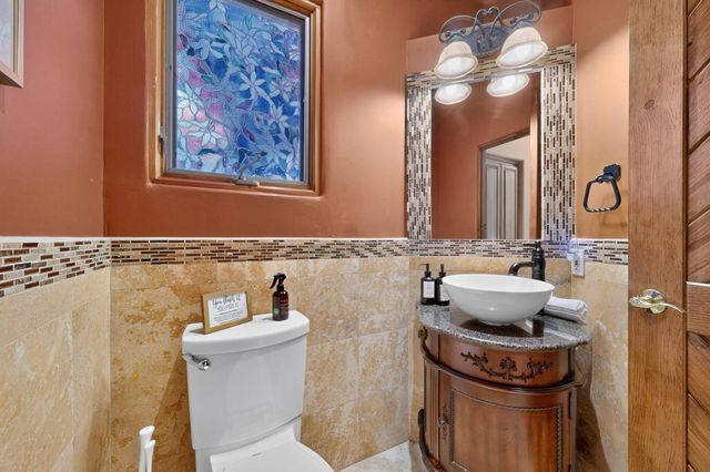 10901 Elena Drive NE, Albuquerque, NM 87122