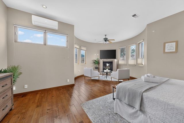 10901 Elena Drive NE, Albuquerque, NM 87122