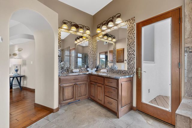 10901 Elena Drive NE, Albuquerque, NM 87122