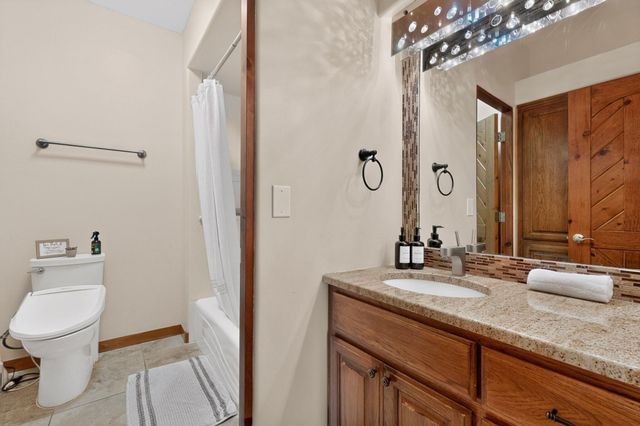 10901 Elena Drive NE, Albuquerque, NM 87122