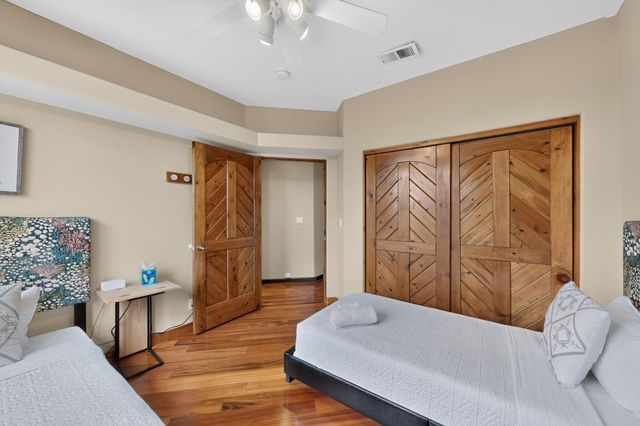 10901 Elena Drive NE, Albuquerque, NM 87122