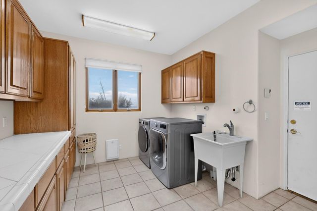 10901 Elena Drive NE, Albuquerque, NM 87122