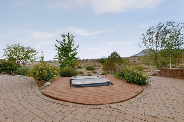 10901 Elena Drive NE, Albuquerque, NM 87122