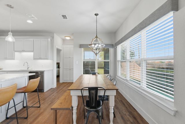 824 E Northside Drive, Pilot Point, TX 76258