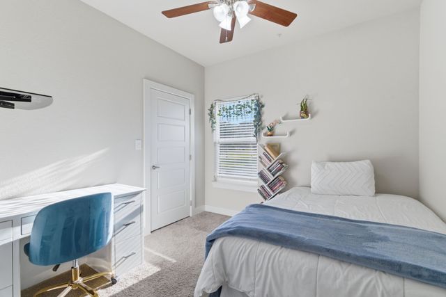 824 E Northside Drive, Pilot Point, TX 76258