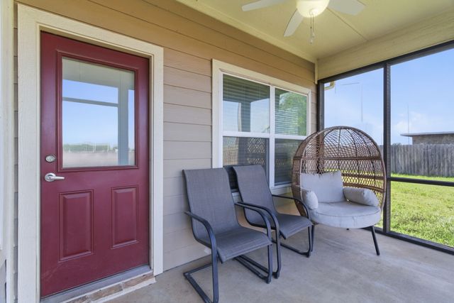 824 E Northside Drive, Pilot Point, TX 76258