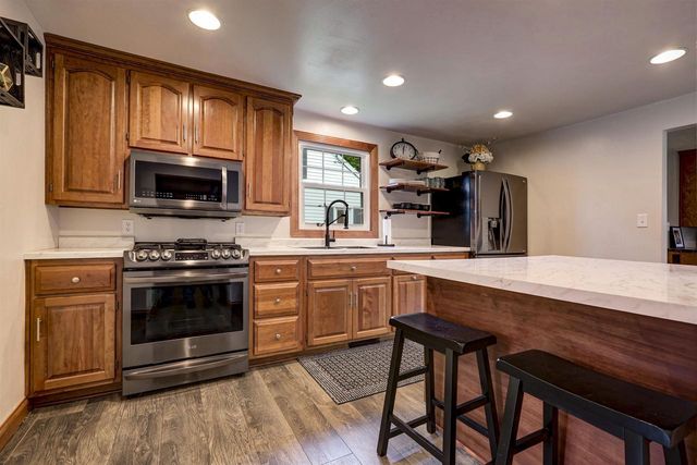 209 E 2ND STREET, Kimberly, WI 54136