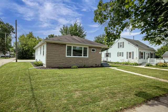 209 E 2ND STREET, Kimberly, WI 54136