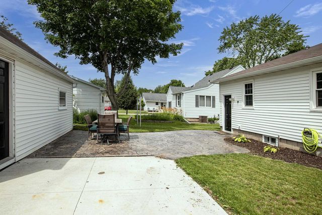 209 E 2ND STREET, Kimberly, WI 54136