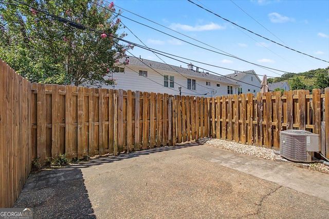 136 Peachtree Memorial Drive NW RI 5, Atlanta, GA 30309