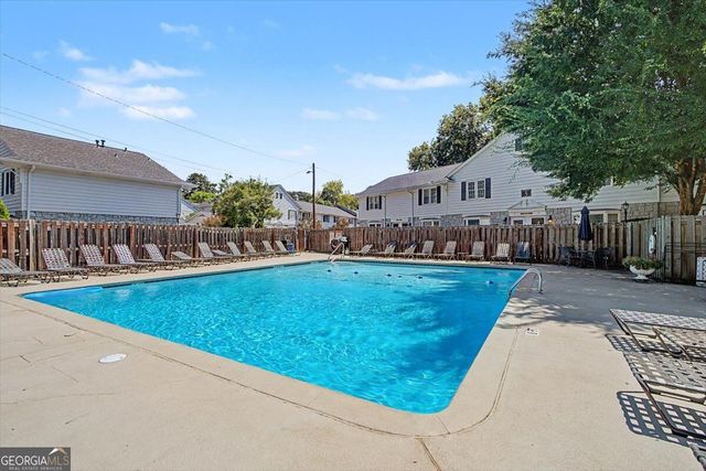 136 Peachtree Memorial Drive NW RI 5, Atlanta, GA 30309