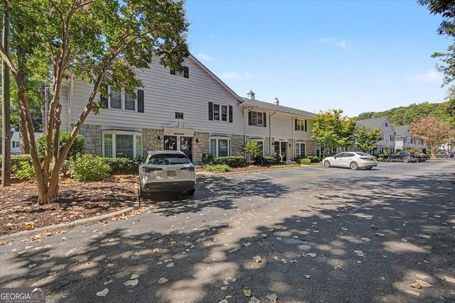 136 Peachtree Memorial Drive NW RI 5, Atlanta, GA 30309