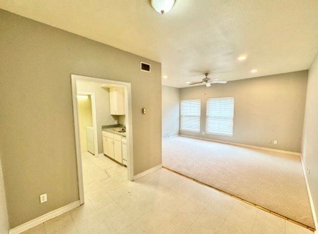 631 Texas Street, Denton, TX 76209