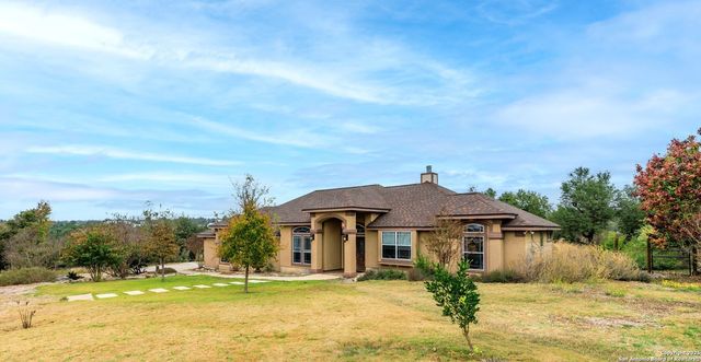 406 Cherry Mountain Loop, Fredericksburg, TX 78624
