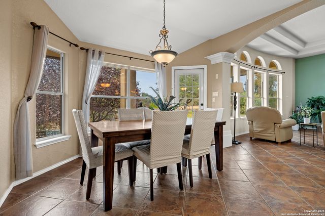 406 Cherry Mountain Loop, Fredericksburg, TX 78624