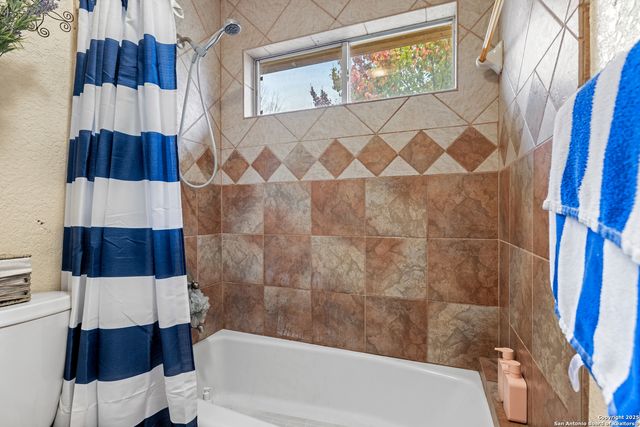 406 Cherry Mountain Loop, Fredericksburg, TX 78624