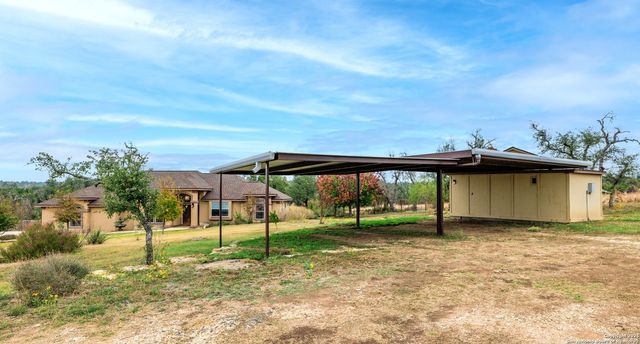 406 Cherry Mountain Loop, Fredericksburg, TX 78624
