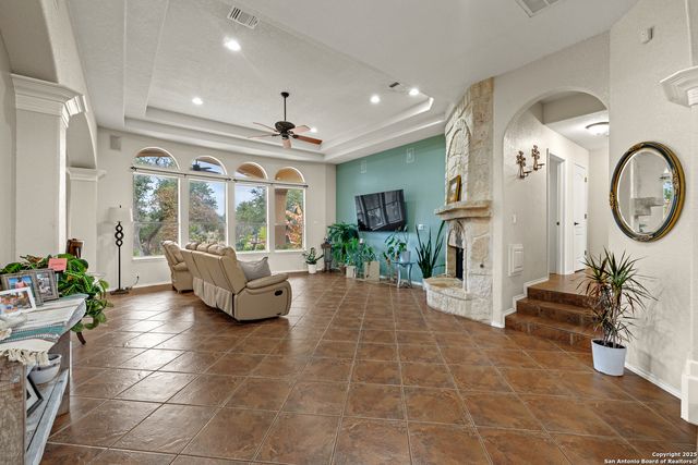 406 Cherry Mountain Loop, Fredericksburg, TX 78624