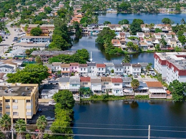 1369 W 69th St, Hialeah, FL 33014
