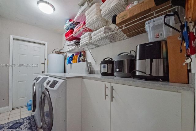 911 SW 51st Ave, Plantation, FL 33317