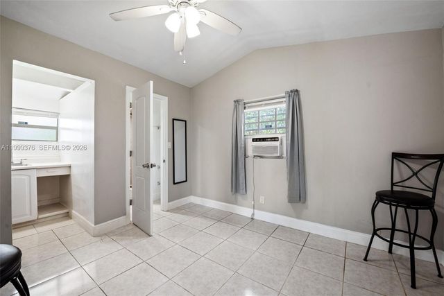 911 SW 51st Ave, Plantation, FL 33317