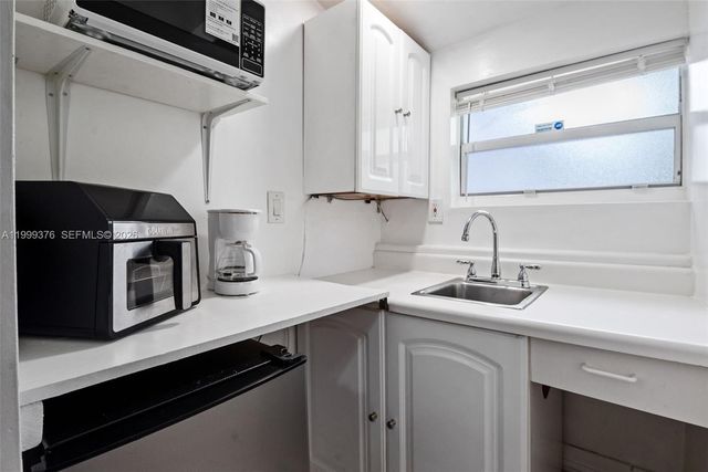 911 SW 51st Ave, Plantation, FL 33317