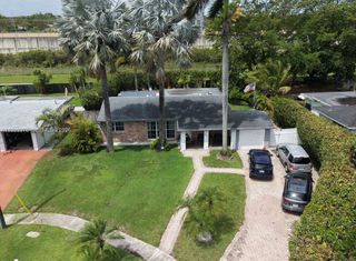 911 SW 51st Ave, Plantation, FL 33317