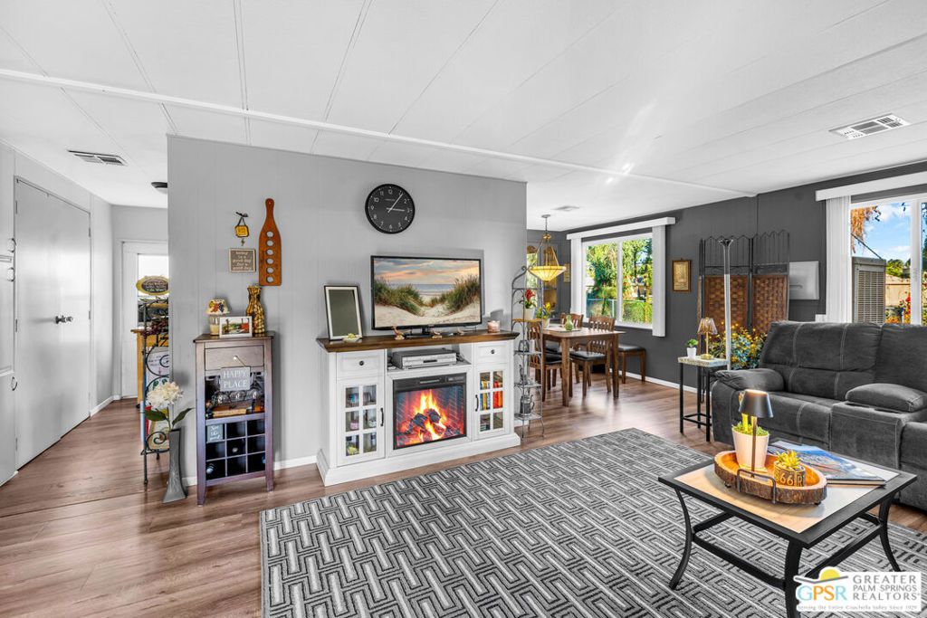 7 Lincoln, Cathedral City, CA 92234