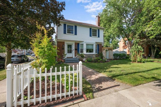 1540 Davis Street, Wyandotte, MI 48192