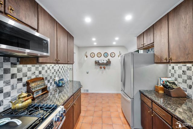 1540 Davis Street, Wyandotte, MI 48192