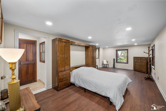 1540 Davis Street, Wyandotte, MI 48192