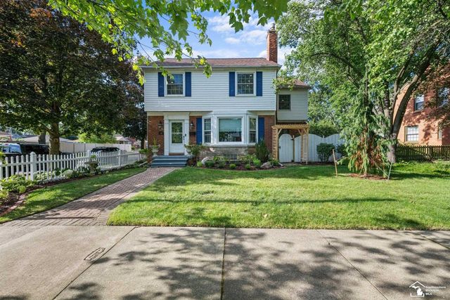 1540 Davis Street, Wyandotte, MI 48192