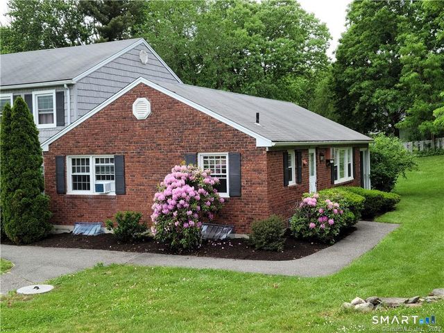 1 Old Farms Lane 1, New Milford, CT 06776