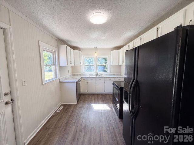 990 Old Linn Road, China Grove, NC 28023