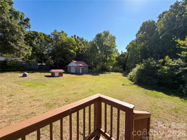 990 Old Linn Road, China Grove, NC 28023