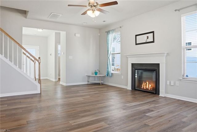 203 Westonia RD, Chesapeake, VA 23323