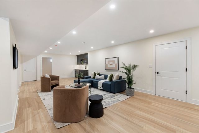 144 Maple Street, Lexington, MA 02420