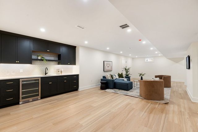 144 Maple Street, Lexington, MA 02420