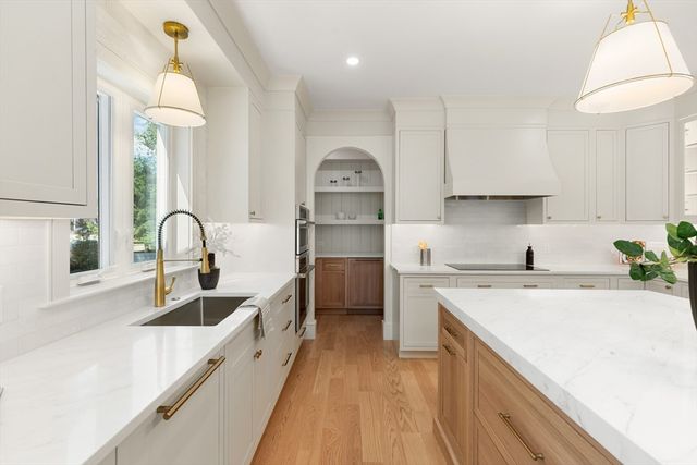 144 Maple Street, Lexington, MA 02420