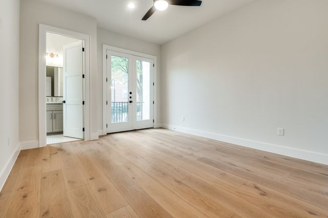 250 E Dallas Road 119, Grapevine, TX 76051