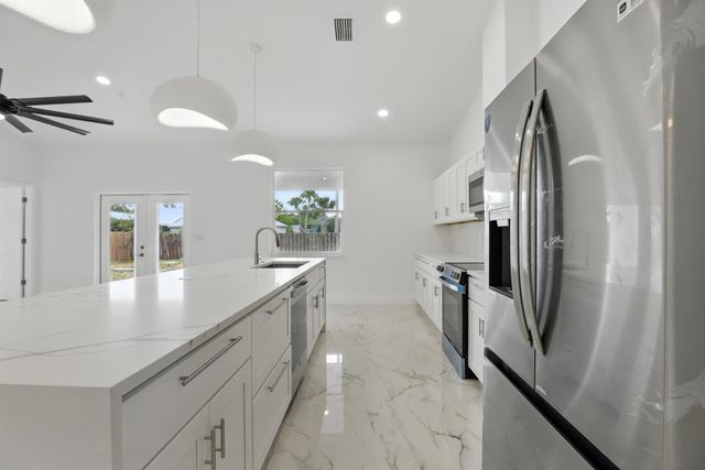 5104 Birch Drive, Fort Pierce, FL 34982