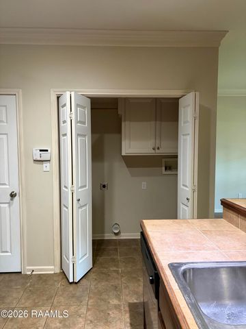 118 Meagans Way Drive, Youngsville, LA 70592