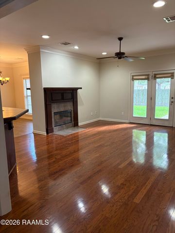 118 Meagans Way Drive, Youngsville, LA 70592