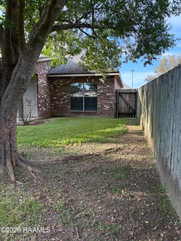118 Meagans Way Drive, Youngsville, LA 70592