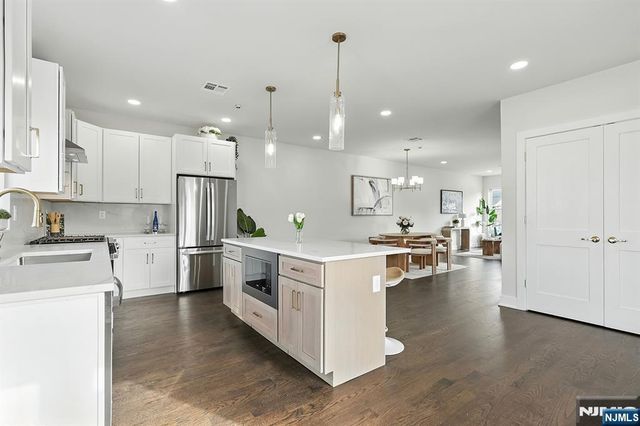 184 Canterbury Avenue, North Arlington, NJ 07031