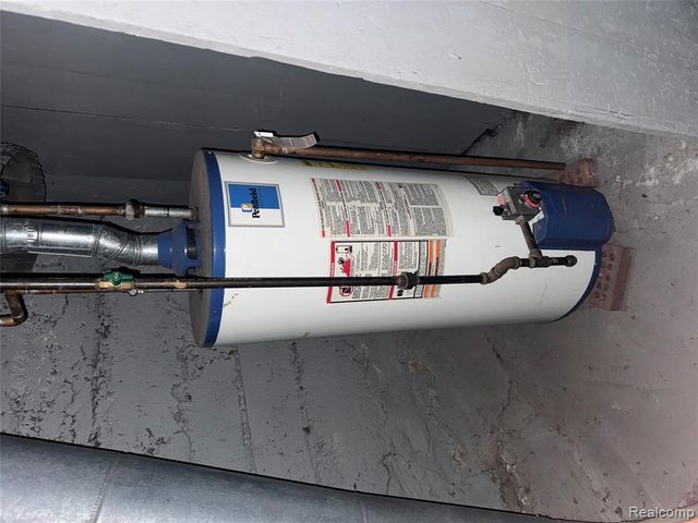 333 Greenly Street, Adrian, MI 49221