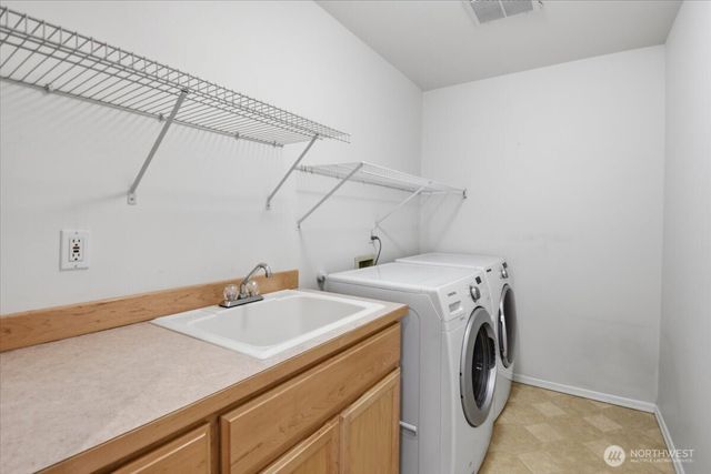 12331 NE 92nd Street, Kirkland, WA 98033