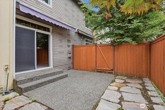 12331 NE 92nd Street, Kirkland, WA 98033